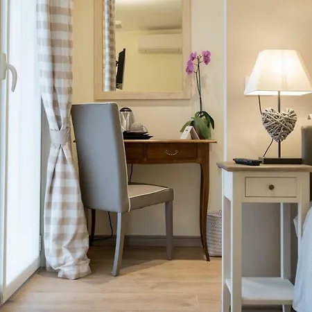 Relais Dei Mandorli Gæstehus